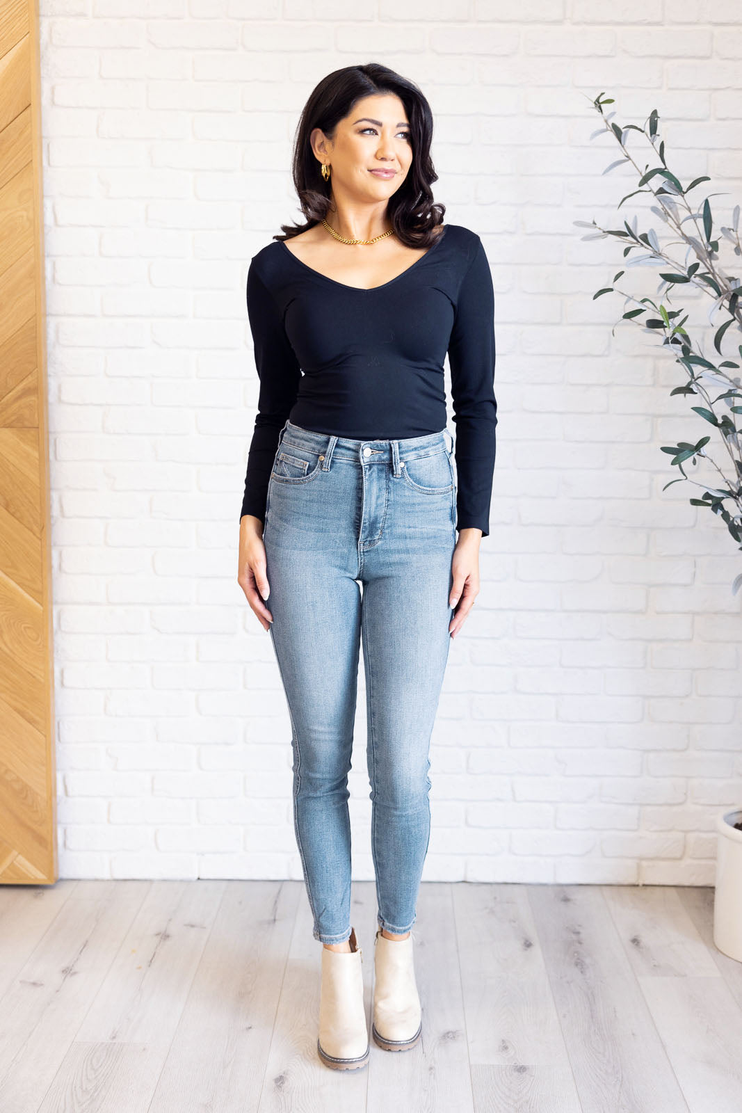 Judy Blue -Justine High Rise Control Top Contrast Wash Skinny Jeans