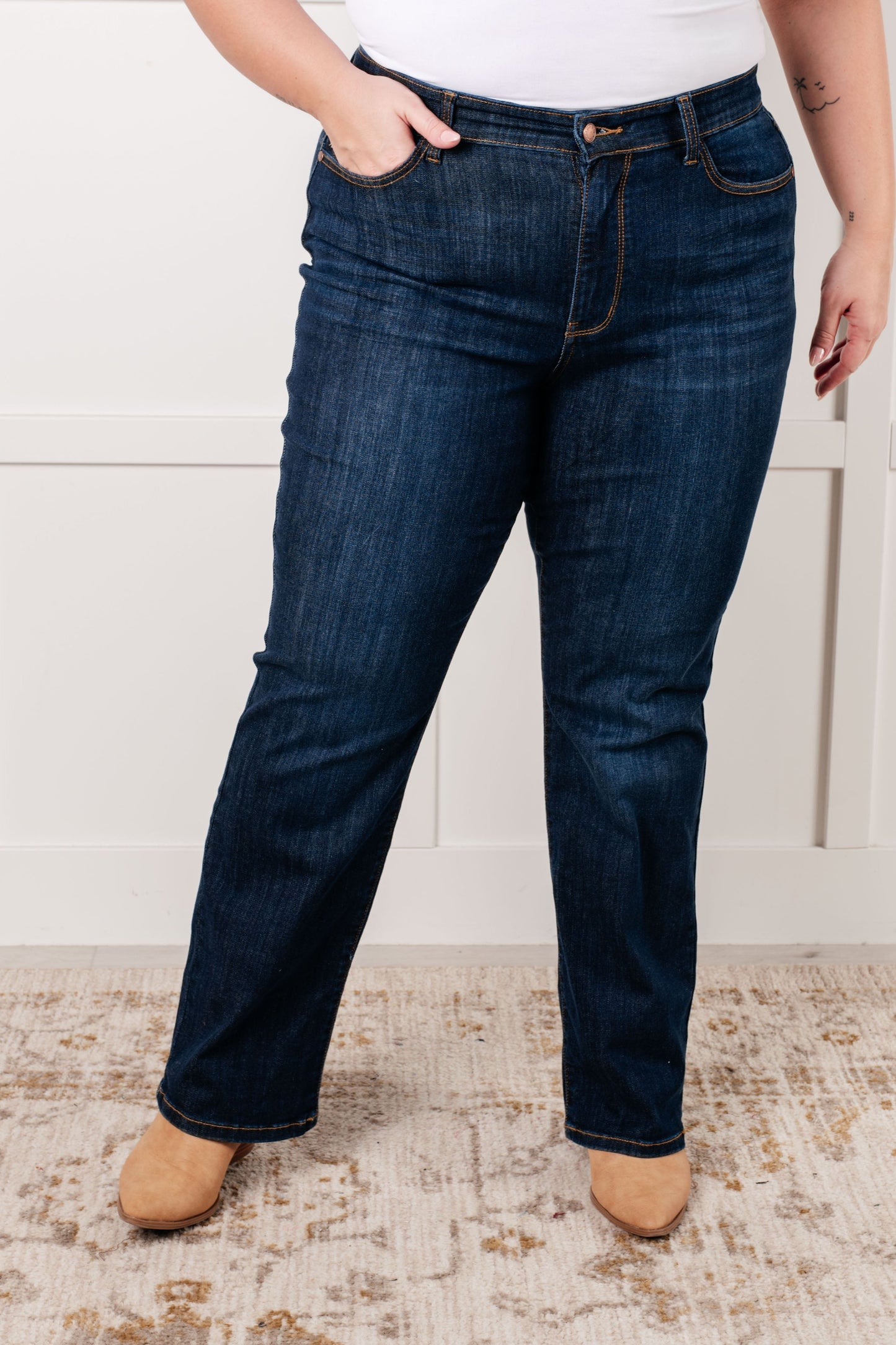 Judy Blue -Alaina High Rise Classic Straight Jeans