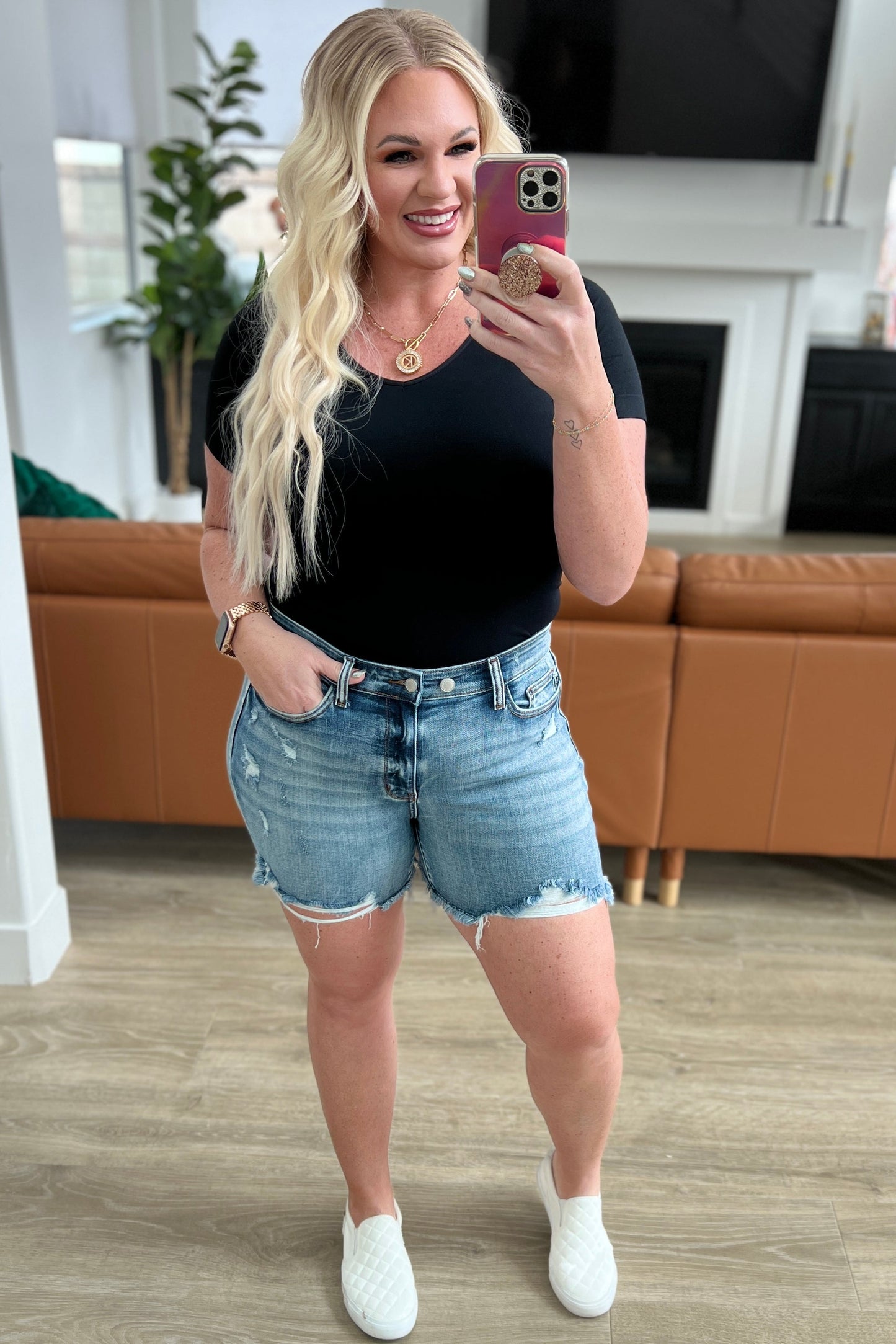 Judy Blue -Callie High Rise Adjustable Button Cutoff Shorts