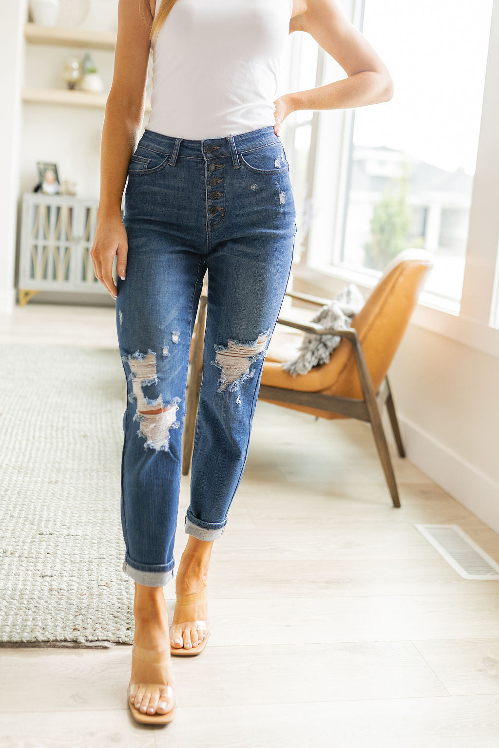 Judy Blue -Colt High Rise Button Fly Distressed Boyfriend Jeans