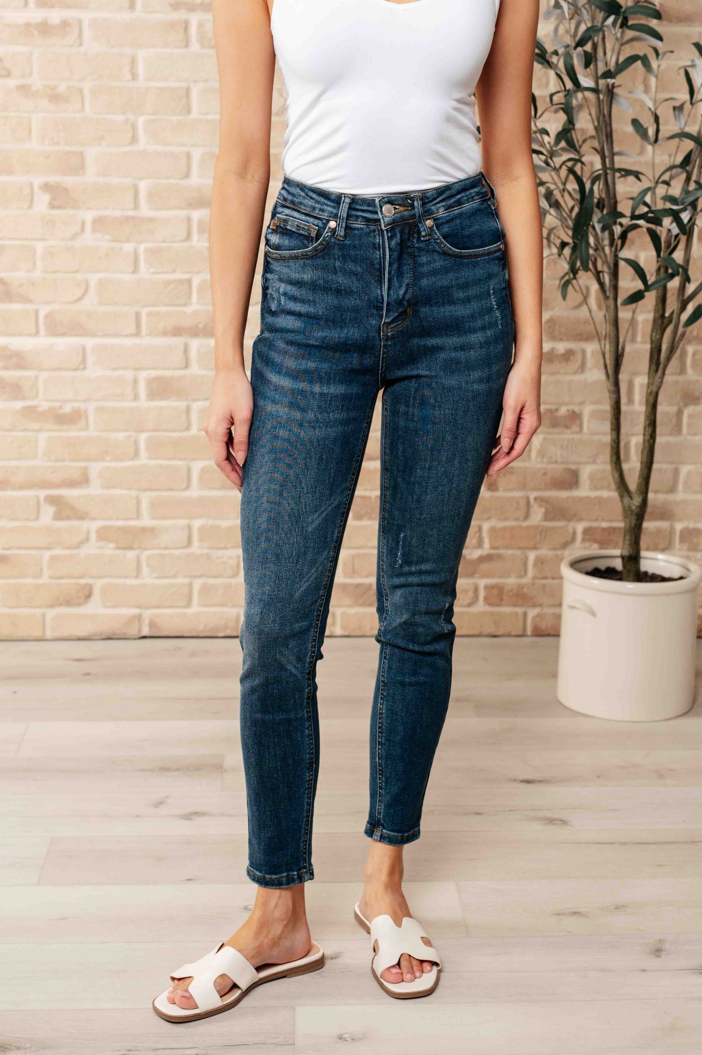 Judy Blue -Cora High Rise Control Top Skinny Jeans
