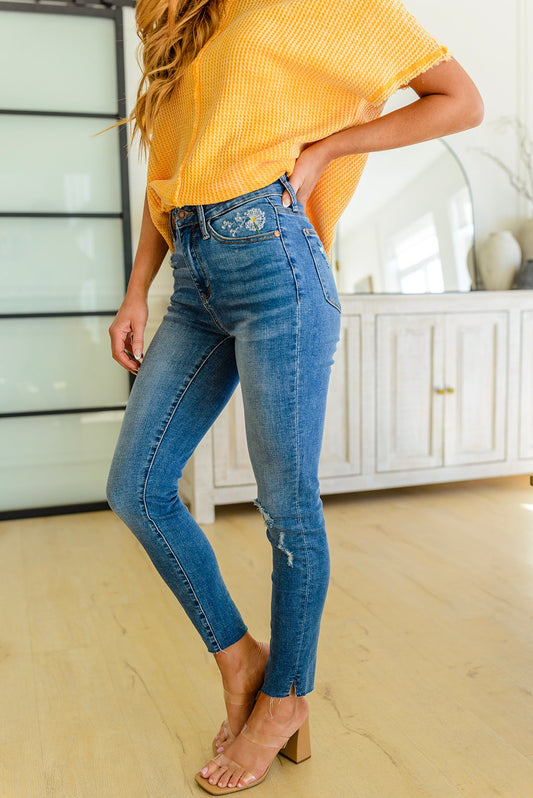 Judy Blue - Hi-waisted Dandelion Embroidery Skinny