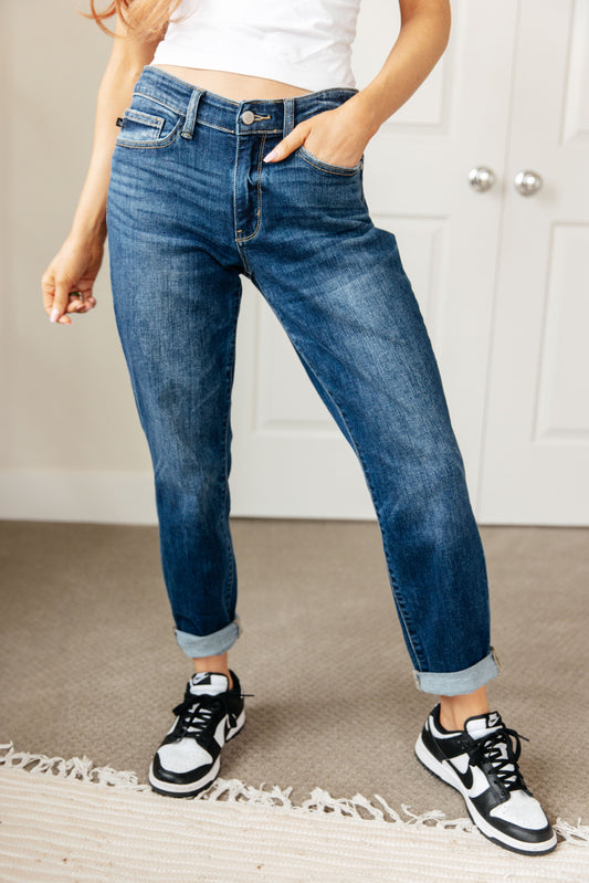 Judy Blue -London Midrise Cuffed Boyfriend Jeans