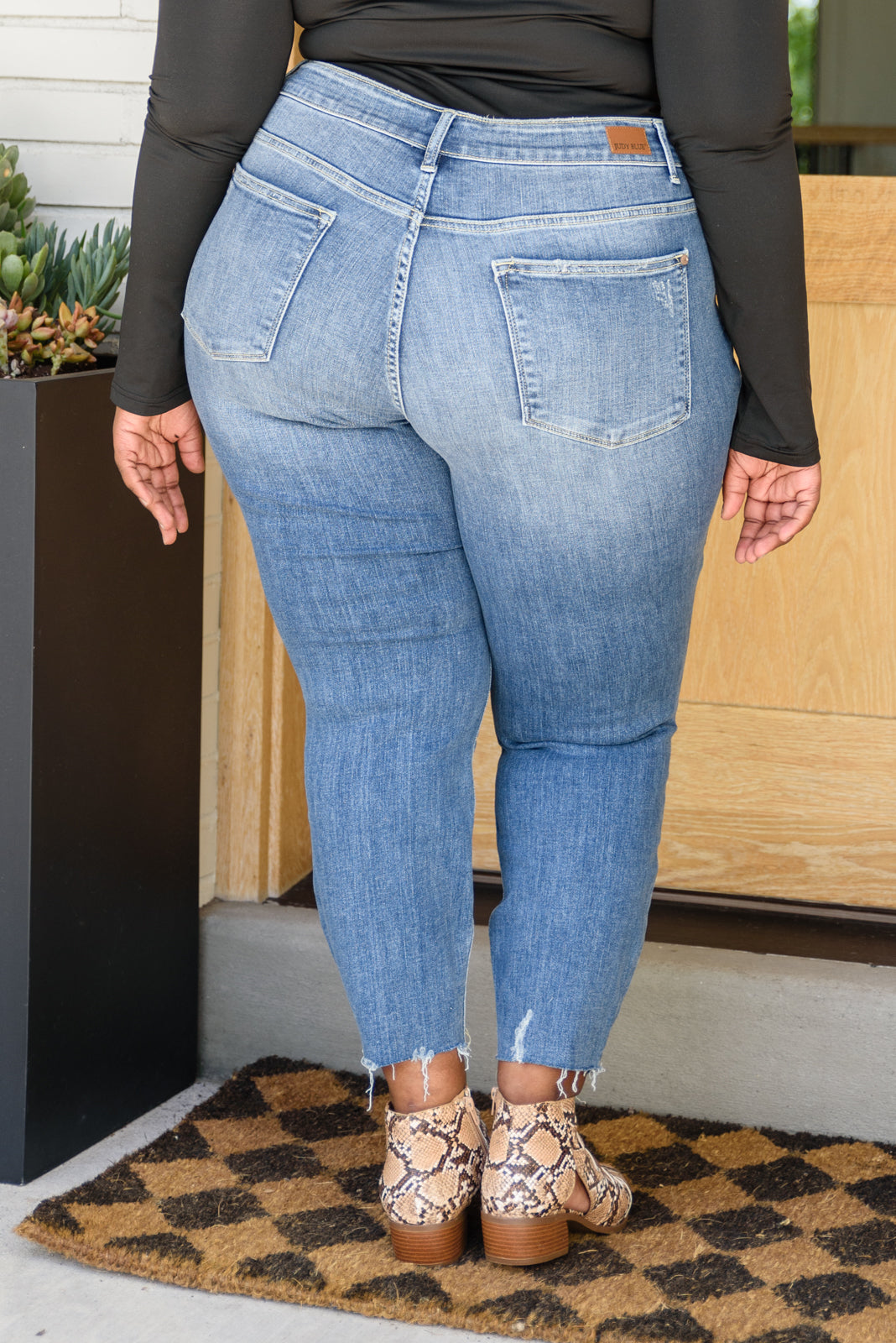 Judy Blue -Kyla Destroyed Hi Waist Relaxed Fit
