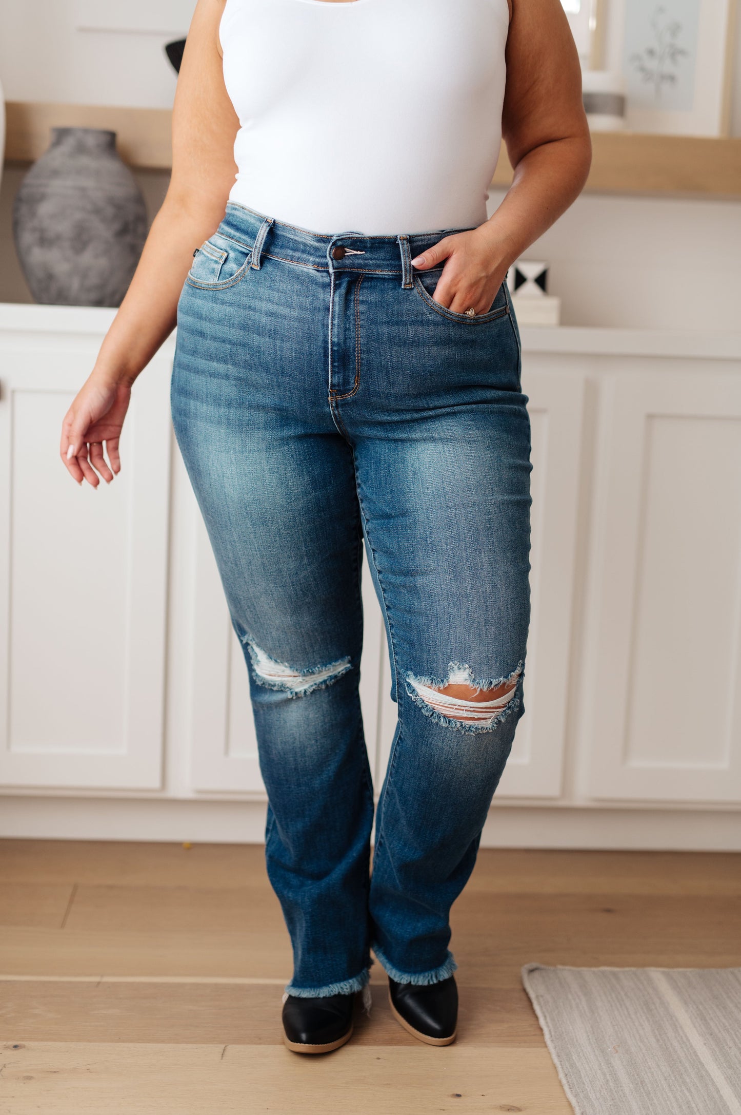 Judy Blue -Morgan High Rise Distressed Straight Jeans